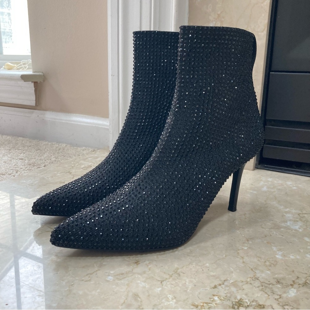 NWT Steven by Steve Madden Black Rhinestone Stiletto Heeled Ankle Boots, Size 6
